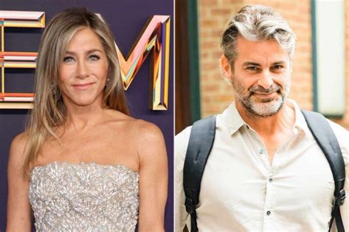 Does Jennifer Aniston Have A Sister? | Find Answers Here
