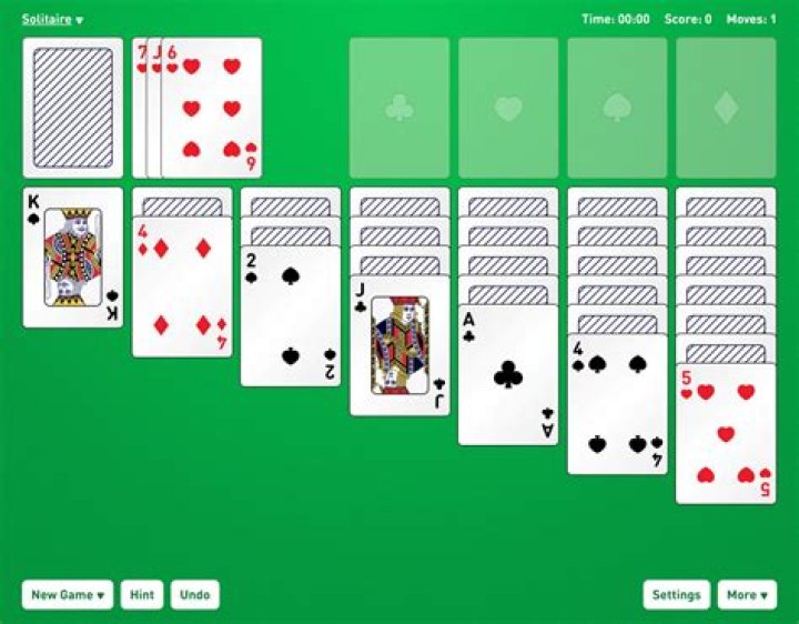 Play Entertaining Greenfelt Solitaire Online Now